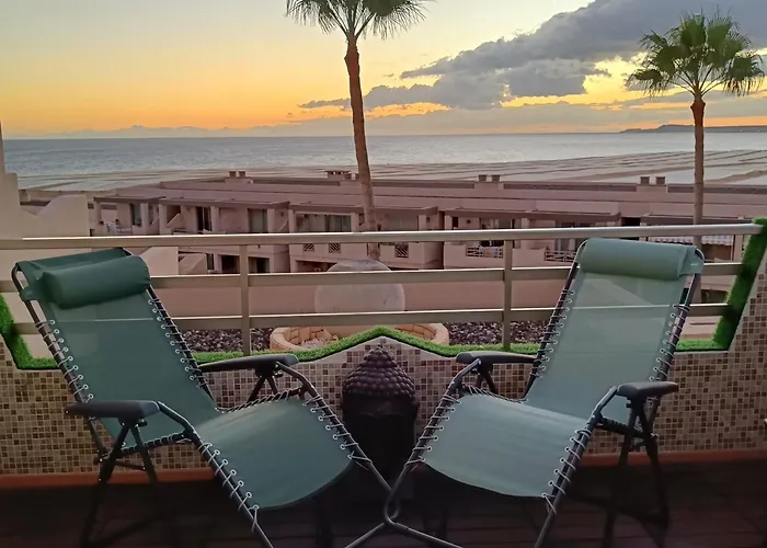 100 Steps To The Sand. Apartman La Tejita