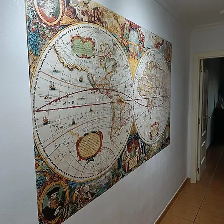 アパート 100 Steps To The Sand. *