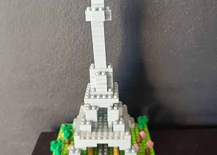 100 Steps To The Sand.